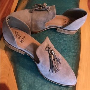 Beast Fashion | tassel cutout gray suede loafers
